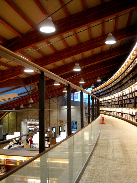 2014武雄市図書館_1.jpg