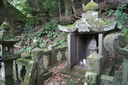 池の観音1_1.jpg