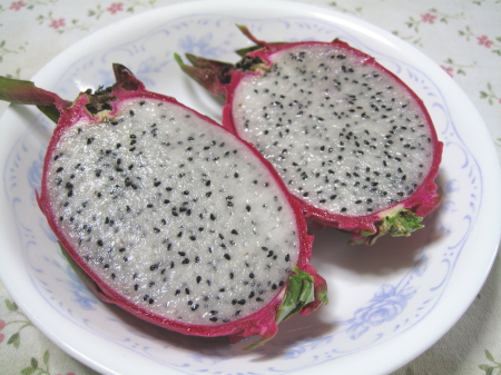 dragonfruit2_1.jpg