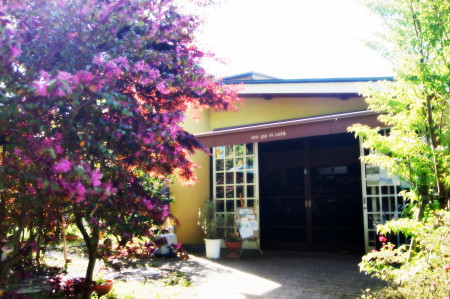 onipaincafe2_1.jpg